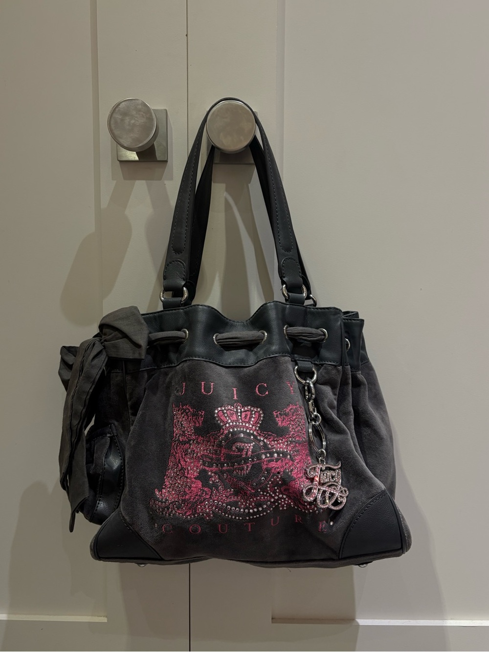 Juicy Couture Grey Pink Scottie Dog Velour Daydreamer Bag